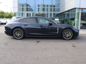 Porsche Panamera 4 E-hybrid - Image 4