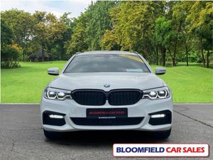 BMW 5 Series G31 523D M-sport // PAN Roof  Massiv - Image 2