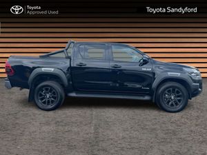 Toyota HiLux TOP Spec 2.8 Invincible Automatic // - Image 3