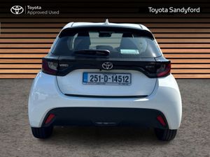 Toyota Yaris Hybrid Luna Carbon Pack // Rear Came - Image 4