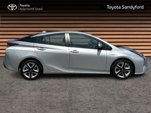 Toyota Prius Hybrid Luxury Auto // Sat-nav // Hea - Image 3