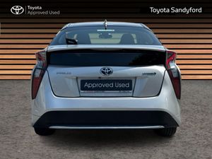 Toyota Prius Hybrid Luxury Auto // Sat-nav // Hea - Image 4