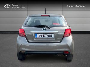 Toyota Yaris HY Hybrid Luxury MC 4DR Auto - Image 4