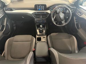 Ford Focus Zetec 1.5 Tdci 125PS 6speed 5DR 4 - Image 3