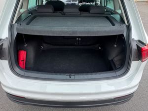 Volkswagen Tiguan 2021 manual - Image 2