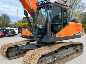 Doosan DX225 -7 - Image 2