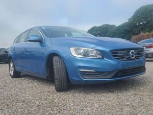 2017 Volvo V60 T3 SE | 1.6L Petrol - Image 3