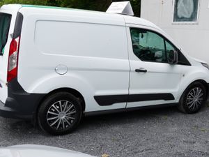FORD TRANSIT CONNECT-LOW KM- NEW CVRT - Image 4