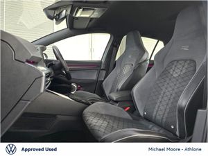 Volkswagen Golf 1.5 TSI 130BHP R-line - Image 4