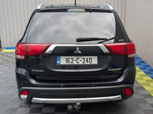 2016 Mitsubishi Outlander 2.2 DI-D 150PS A 4WD - Image 4