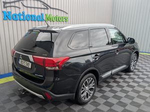 2016 Mitsubishi Outlander 2.2 DI-D 150PS A 4WD - Image 3