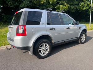 Land Rover Freelander 2010 - Image 2
