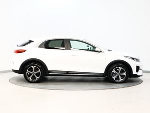 *111* 2021 Kia XCeed 1.6 3 phev - Image 3