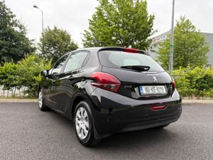 Peugeot 208 1.0 Petrol Manual 4DR - Image 3