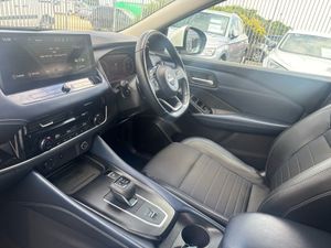 Nissan QASHQAI 1.3 PET Mild Hybrid SV Premium CVT - Image 3