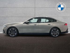BMW 5 Series 520i M Sport Saloon - Image 3