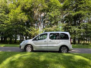 Peugeot Partner Wheelchair 5 Seat Low Miles - Image 4