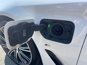 BMW 5 Series 530E M Sport Plus - Image 3