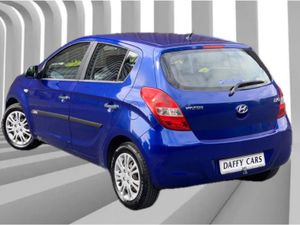 Hyundai i20 Classic 5DR Blue 74bhp - Image 4