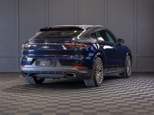 2021 Porsche Cayenne 3.0 E-Hybrid - Image 3