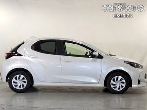 Toyota Yaris 1.0 PET Auto  low Mileage - Image 2