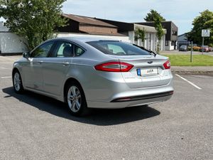 STUNNING 2017 (171) ZETEC FORD MONDEO - Image 3
