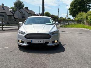 STUNNING 2017 (171) ZETEC FORD MONDEO - Image 2
