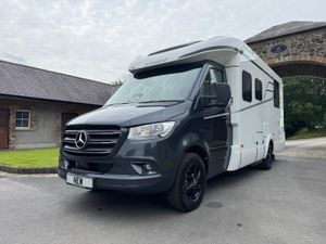 Hymer T-Class S 695 - Automatic - Image 2