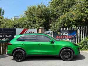 2015 Porsche Cayenne 4.1 S Turbo - Image 3