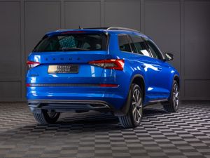 212 Skoda Kodiaq Sportline 2.0 TDI 7 Seater - Image 3