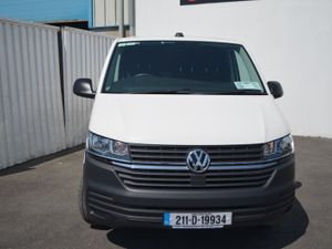 ONE OWNER-LOW KMS LWB-PRICE INCLS VAT - Image 4