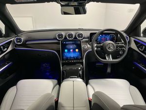 Mercedes-Benz C-Class 200 AMG - Reversing Camera - Image 4