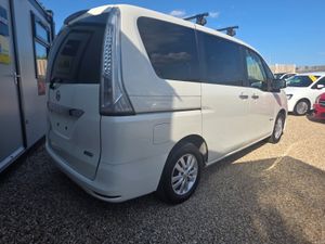 Nissan Serena hybrid - Image 3