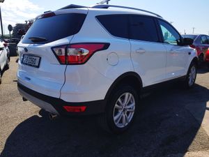 191 FORD KUGA Commercial  SrvHist New DOE Warranty - Image 4