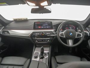 BMW 5 Series 520d M Sport Saloon - Image 4