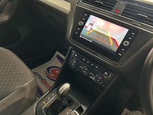 Volkswagen Tiguan CL 2.0 TDI D7F 150HP 5DR Auto - Image 4