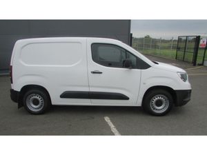 Opel Combo L1 1.5 D-turbo - Image 2