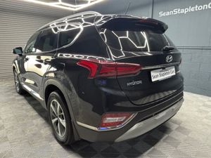 Hyundai Santa Fe 2WD Executive Plus 5DR - Image 4