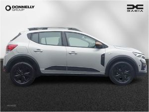 Dacia Sandero Stepway 1.0 TCe Extreme 5dr - Image 3