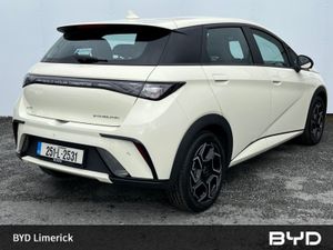 BYD DOLPHIN 60kwh 204PS Comfort- Demo Model Save - Image 3