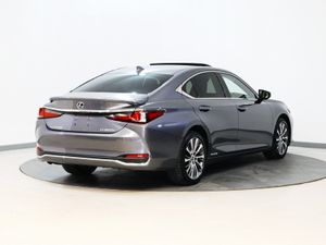*91* 2021 Lexus ES300h - Image 3