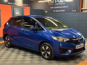 2016 Honda Fit 1.5L Automatic Petrol / Hybrid - Image 3