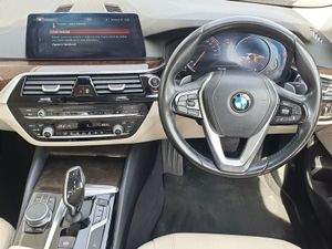 BMW 5 Series 520d SE Auto - Image 3