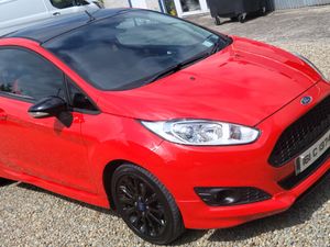 Ford Fiesta 2016 Red Edition 57000km - Image 2