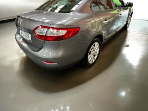 Renault Fluence 1.5 DCI 95 DYNAMIQUE - Image 4