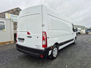 RENAULT MASTER BUSINESS INCLUDES VAT - Image 4