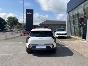 Kia EV3 Electric - Image 3