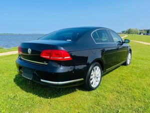 Volkswagen Passat 1.4 Auto - Hi Spec - Image 4