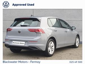 Volkswagen Golf 1.0TSI 110BHP 5DR LIFE WITH REAR V - Image 4