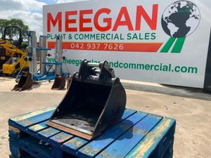 UNUSED 18" RHINOX BUCKET......35mm PINS.......209w - Image 2